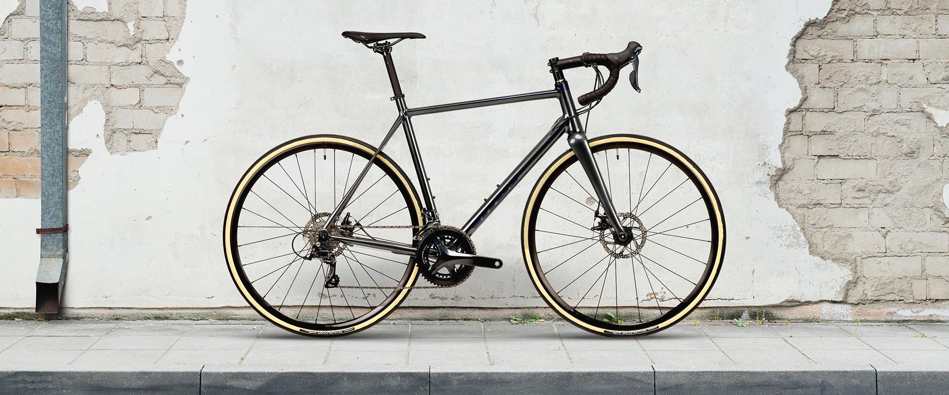 Razor VR Disc Road Bike Sora