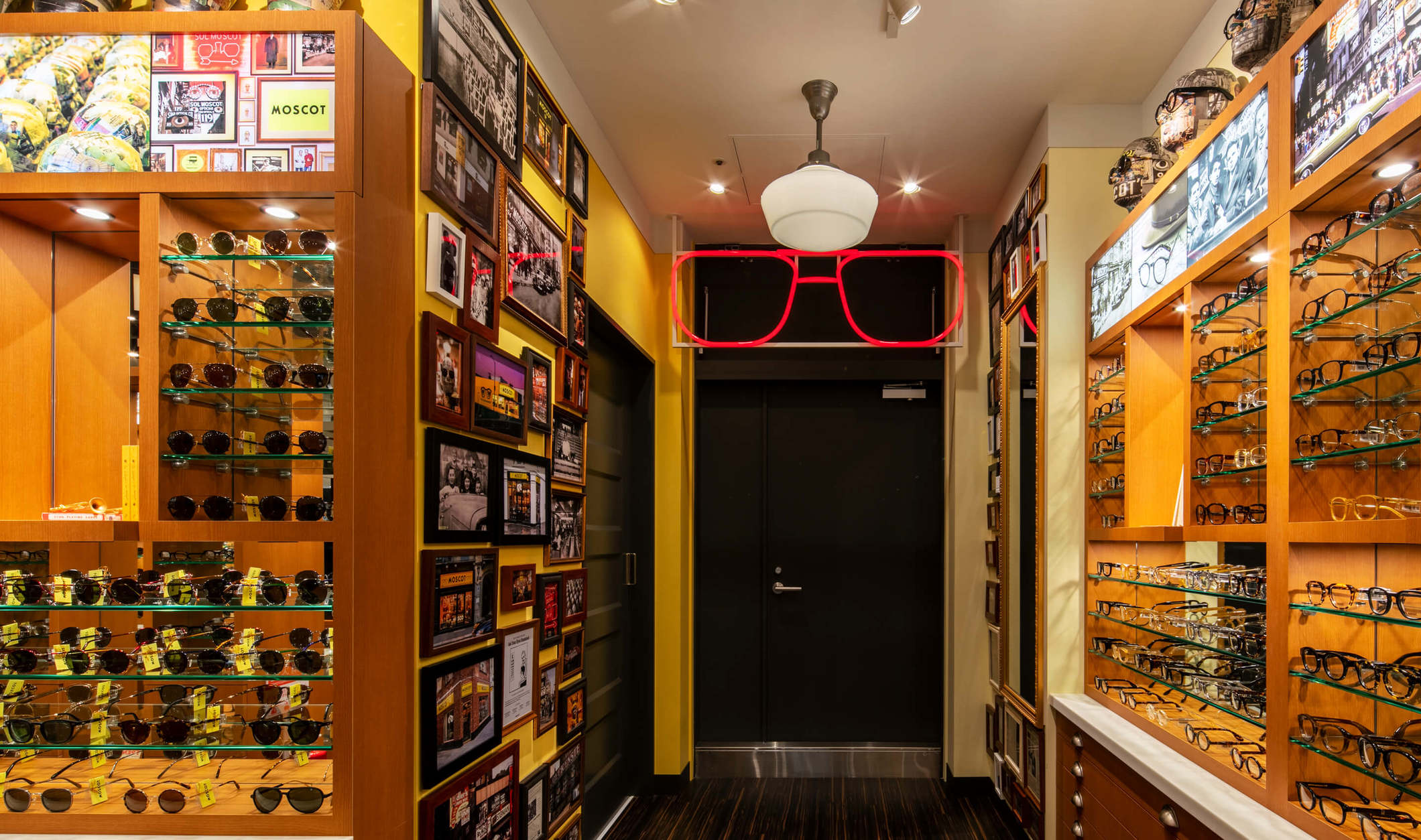 The MOSCOT Yokohama Shop interior 3