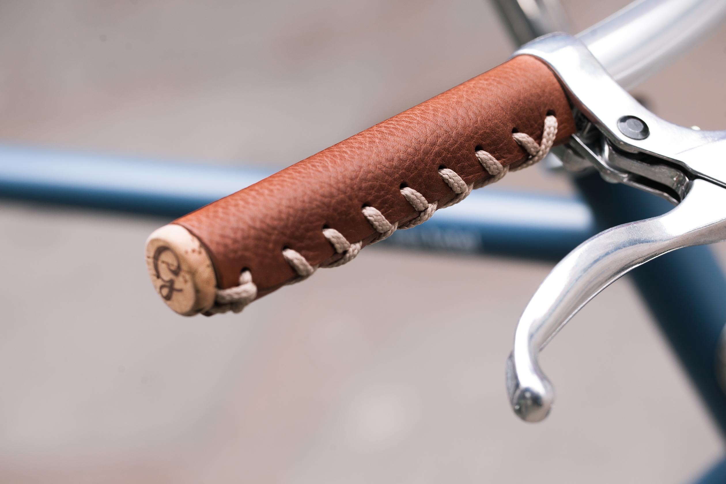 Short Leather Grips, Brown