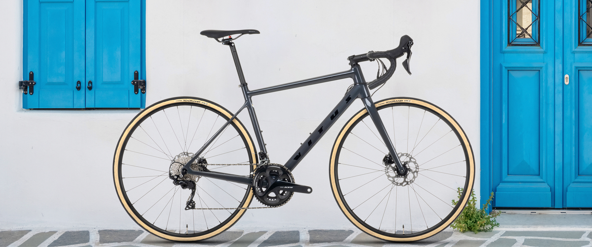 Vitus Zenium CRW Road Bike 105 (2021)