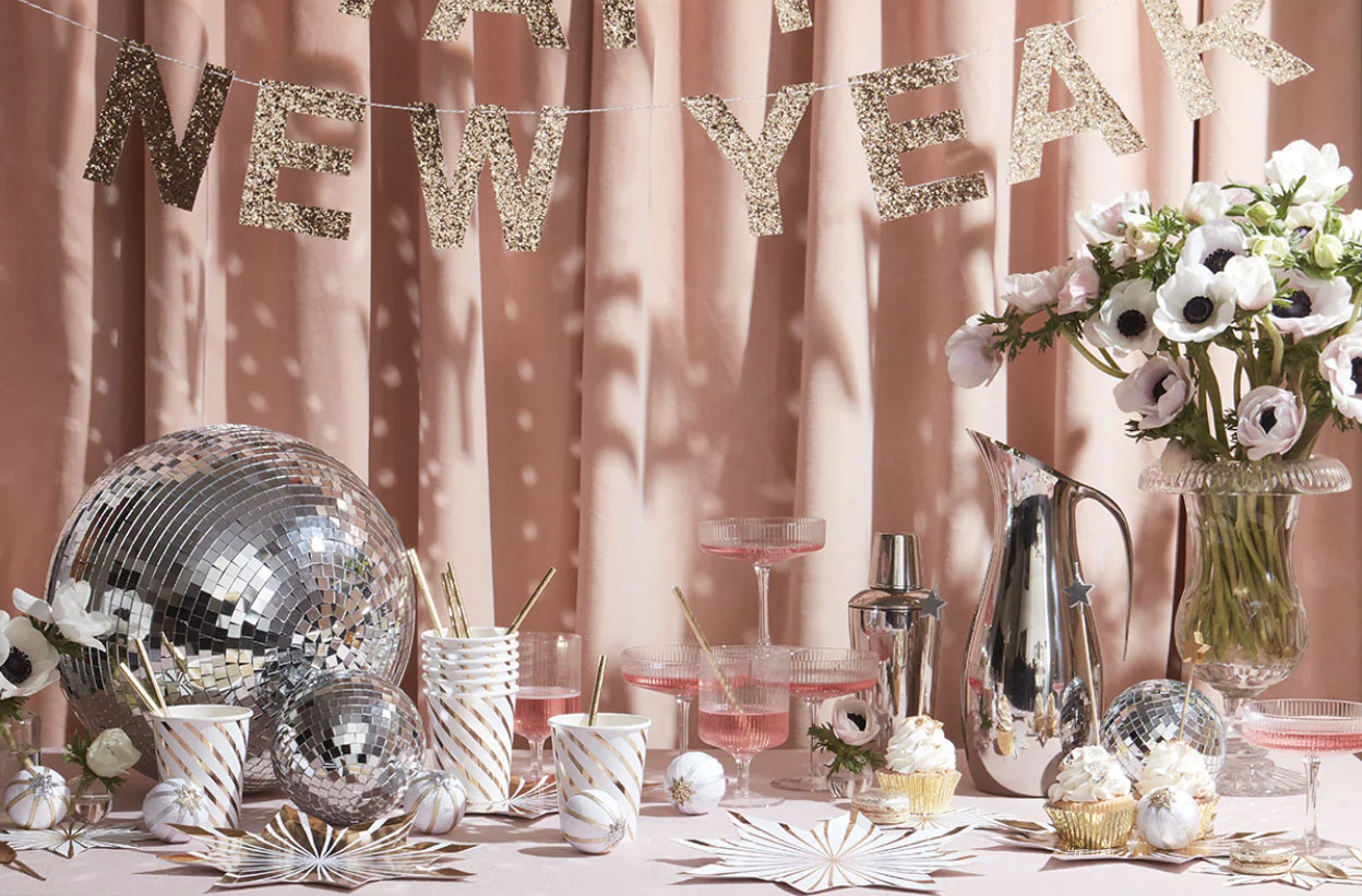 5 Guirlandes à Pompons En Papier De Soie DIY - Décoration Fête Anniversaire, Mariage, Baby Shower - Blanc - 9