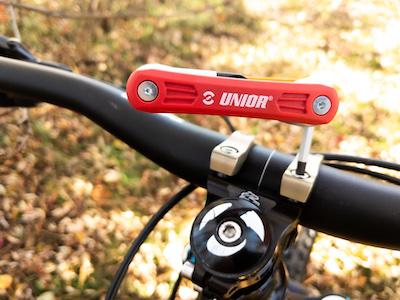 Unior EURO6 being used to tighten a stem bolt