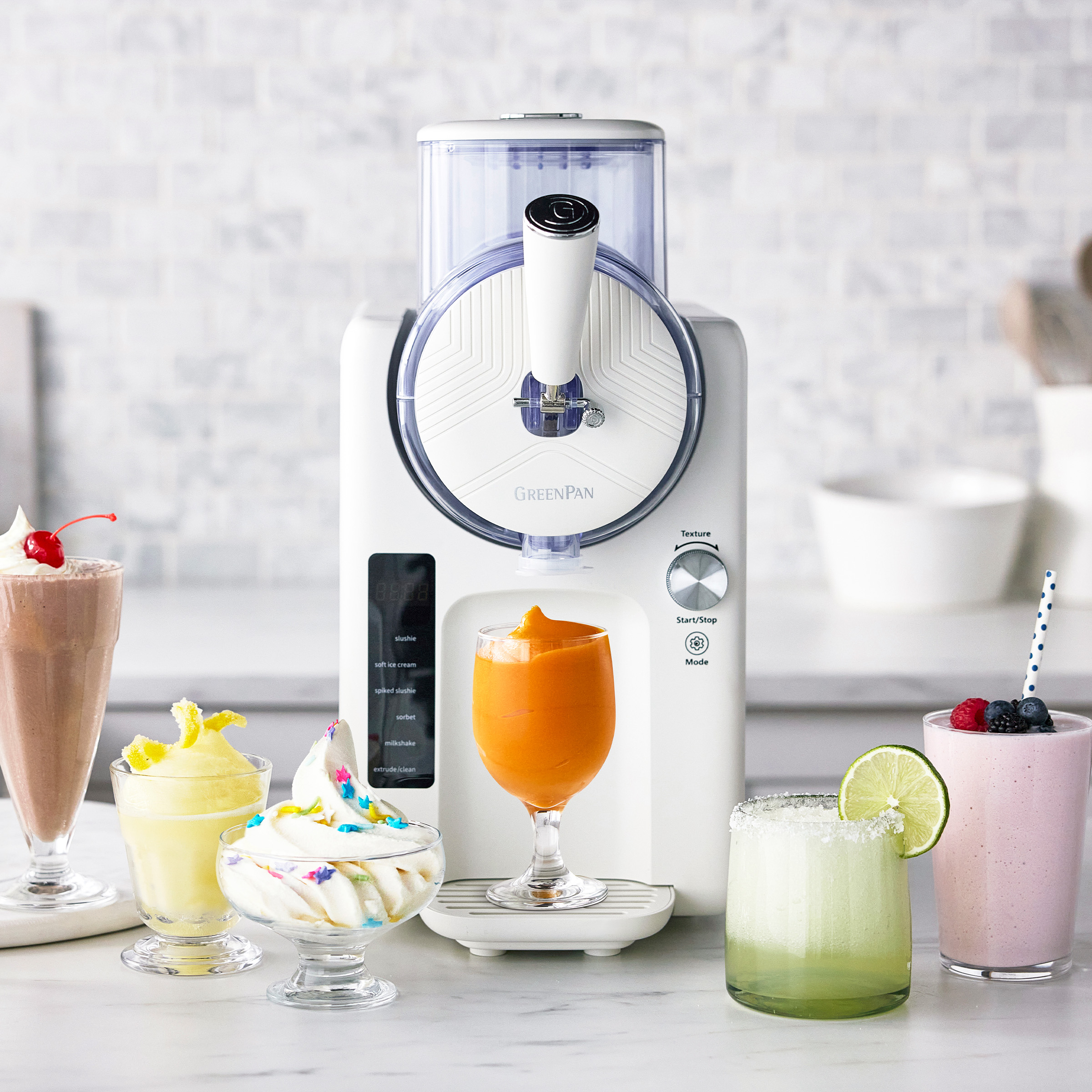 Ice Cream & Frozen Drink Maker