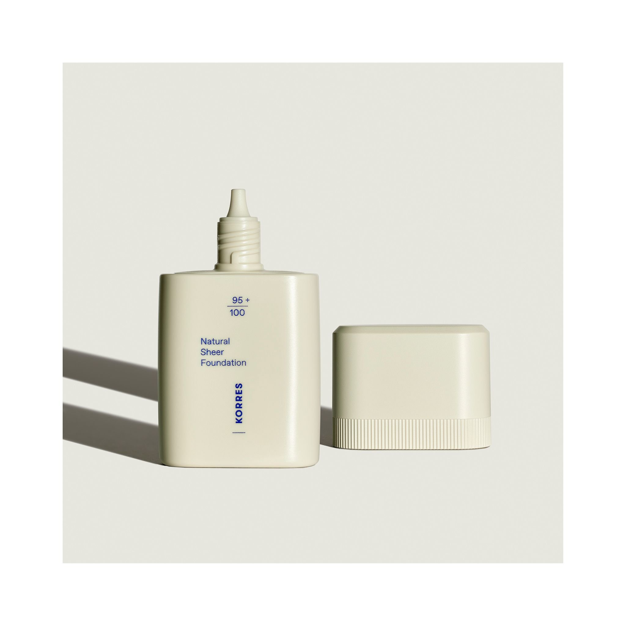 Natural Sheer Foundation Light 01 Thumbnail 4
