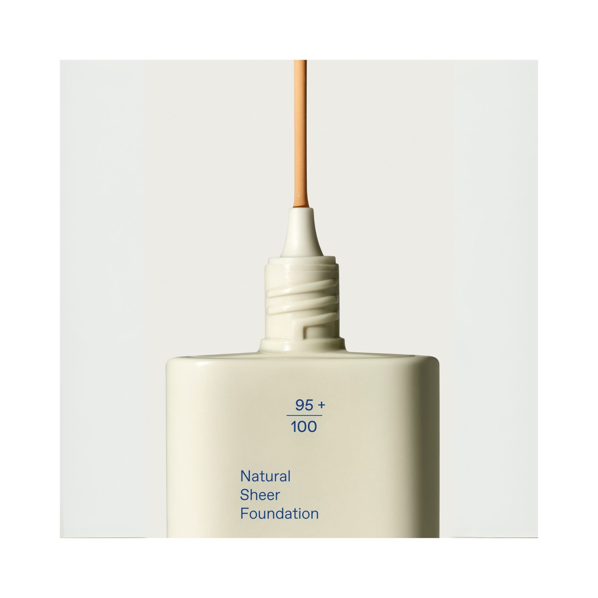 Natural Sheer Foundation Tan 03 Thumbnail 3