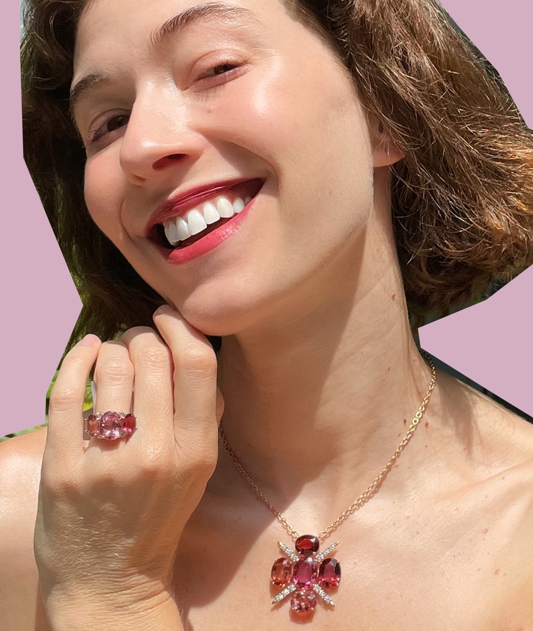                                 Tell them you're the mother of the bride without telling them you're the mother of the bride with gorgeous Gemmy Gem pendants and rings.
            
            