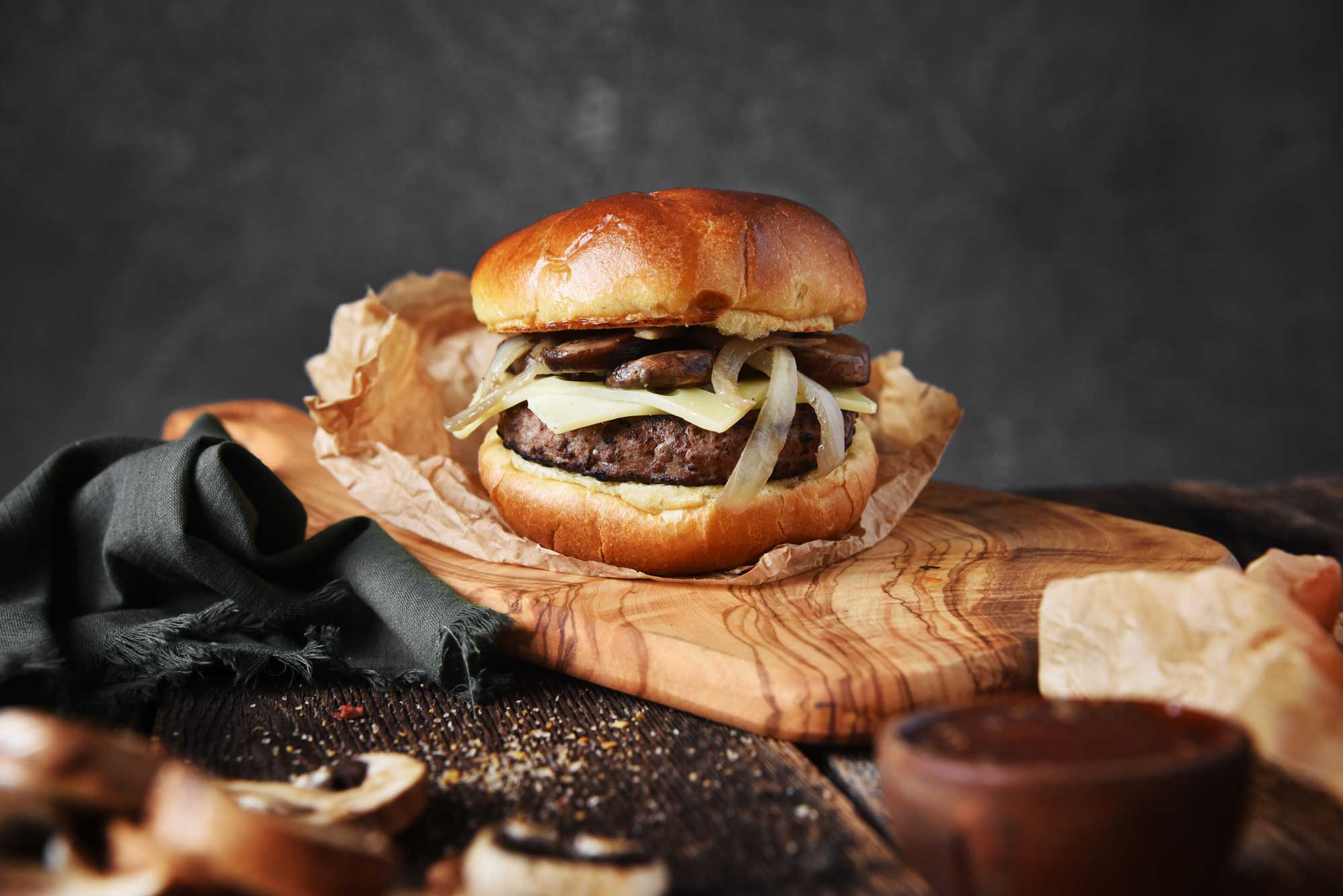 https://cdn.accentuate.io/555667062832/34736599429/Nexgrill_Recipes_Mushroom_Swiss-Burger_edit-v1622135997465.jpg?2000x1335