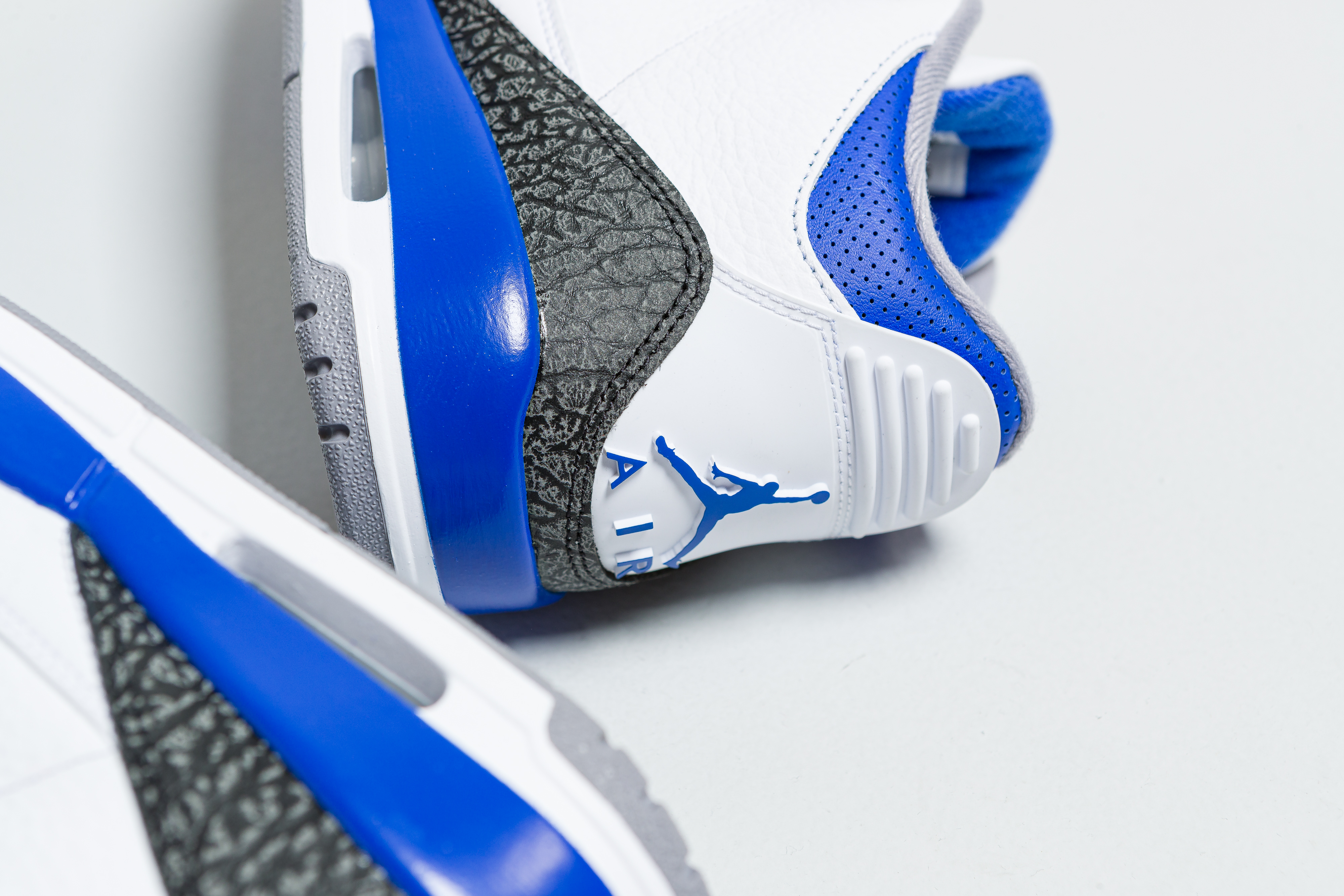 Nike Air Jordan 3 'Racer Blue' There