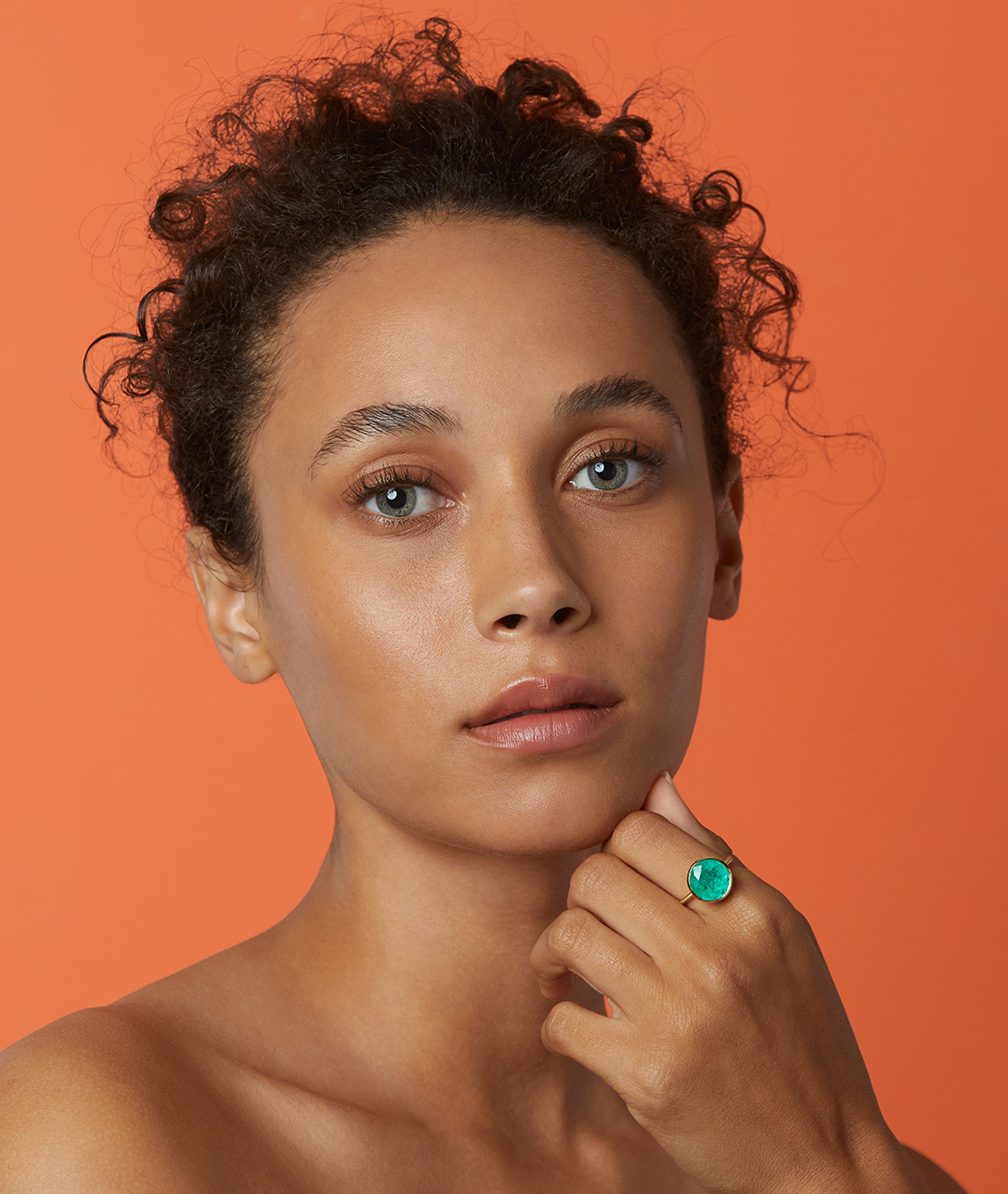 Our Bezel Set Rings combine a unique 18k gold setting with crimped scalloped edges to frame glossy, jaw-dropping one-of-a-kind gemstones in the most saturated hues. The perfect accessory for a holiday happy hour fete.SHOP BEZEL RINGS