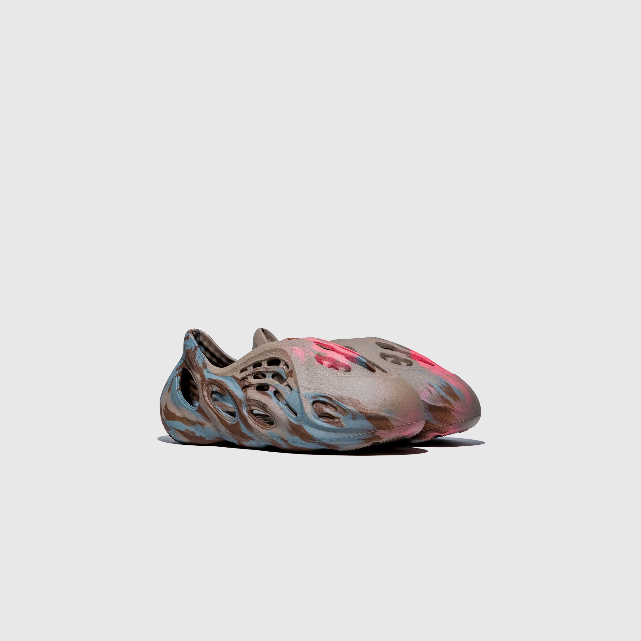 adidas KIDS YEEZY Foam Runner Sand 17cm - キッズ靴