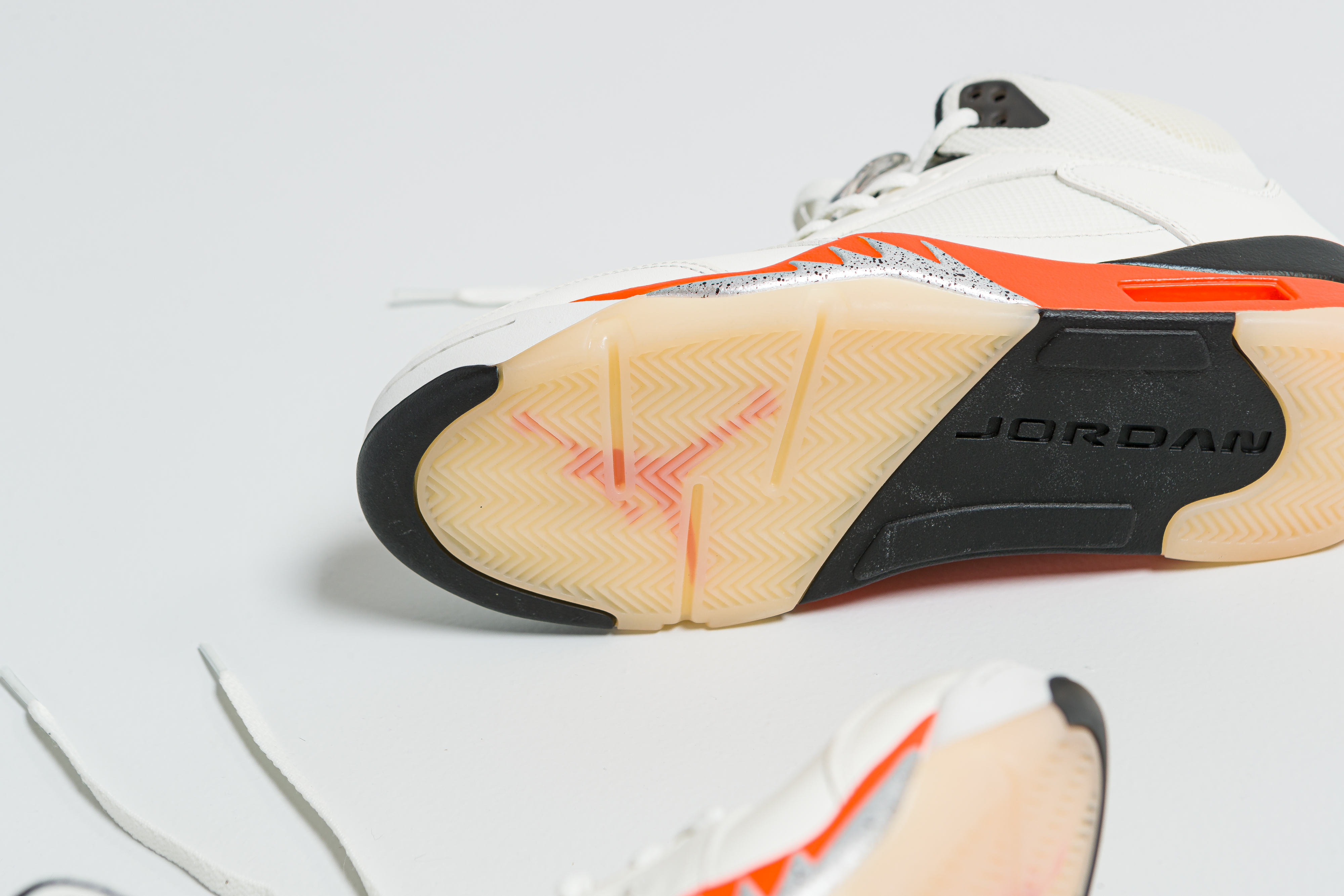 Up There Launches - Nike Air Jordan 5 Retro ‘Shattered Backboard'