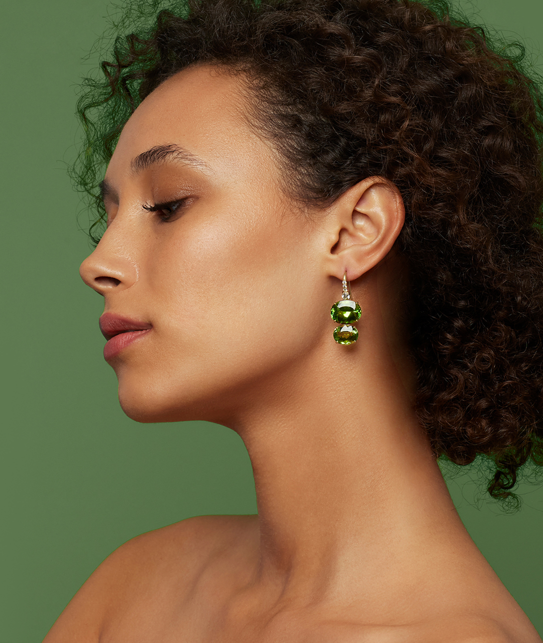 Dress Code: Cocktail
A pair of gorgeous Double Drop Earrings spins classic style for a fresh look that will stand the test of time.SHOP DOUBLE DROP EARRINGS