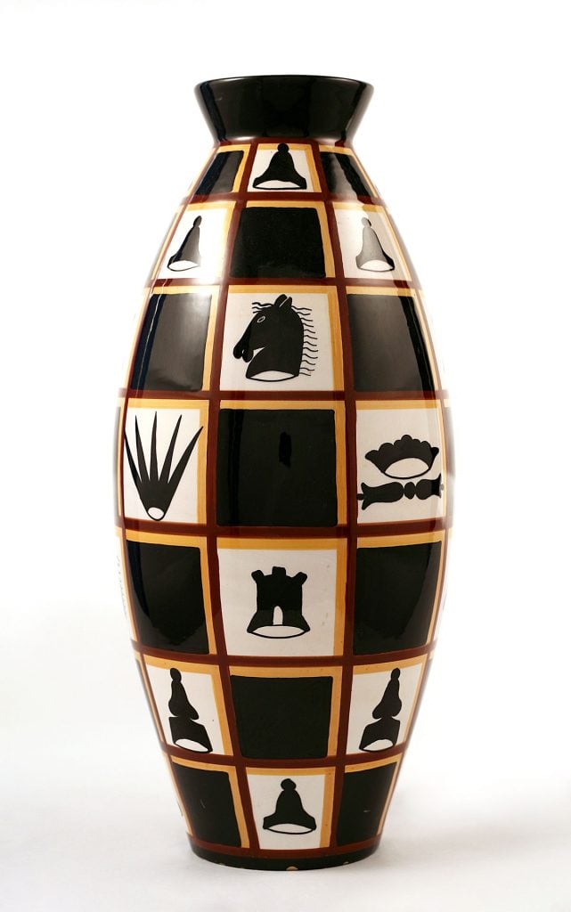 The Scacchi vase by Baldelli from the 1920s uses techniques and mastery that remain at the core of Rometti's artisan skills. Photo c/o Rometti. 