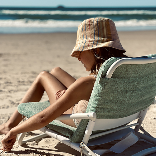 A COMPLETE GUIDE TO USING YOUR SUNNYLiFE BEACH CHAIR