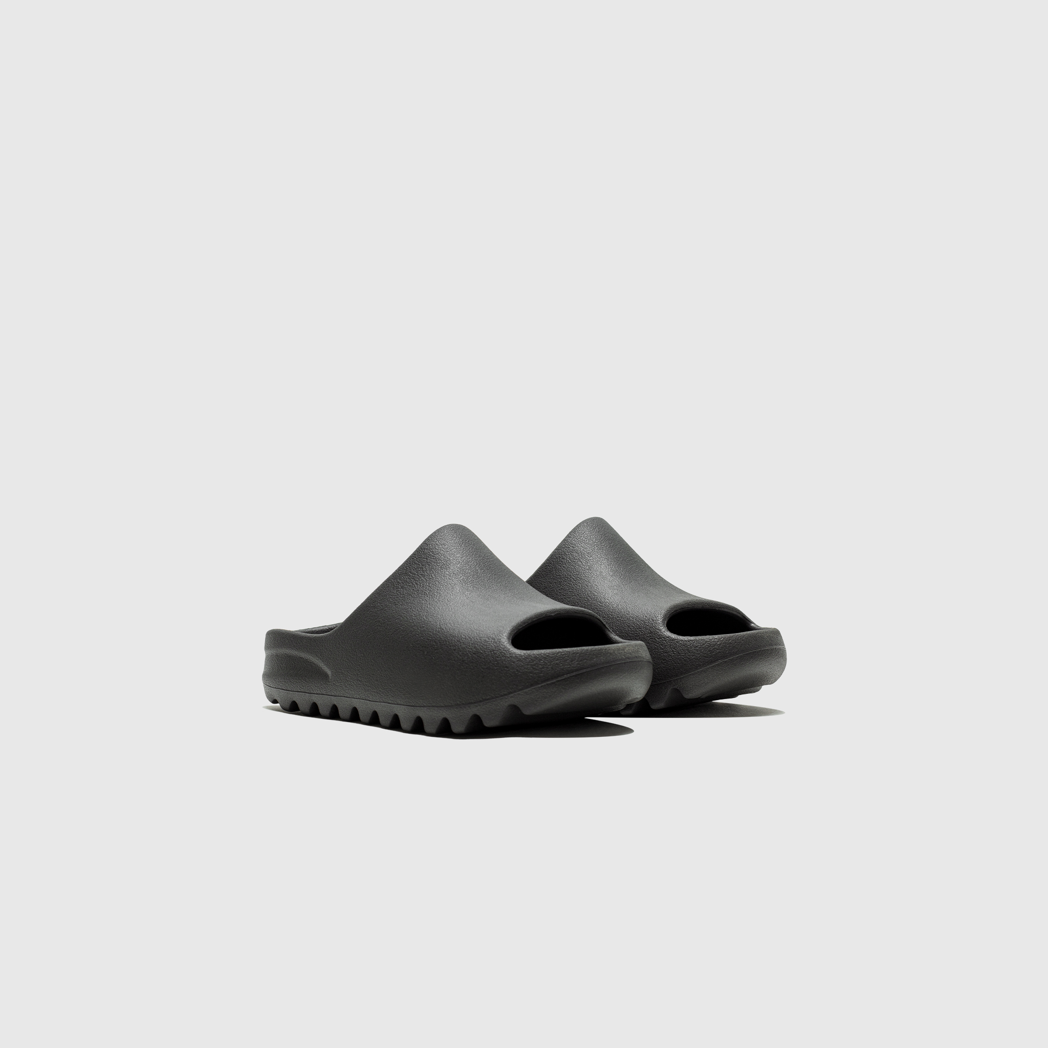 Kids 2024 yeezy slides