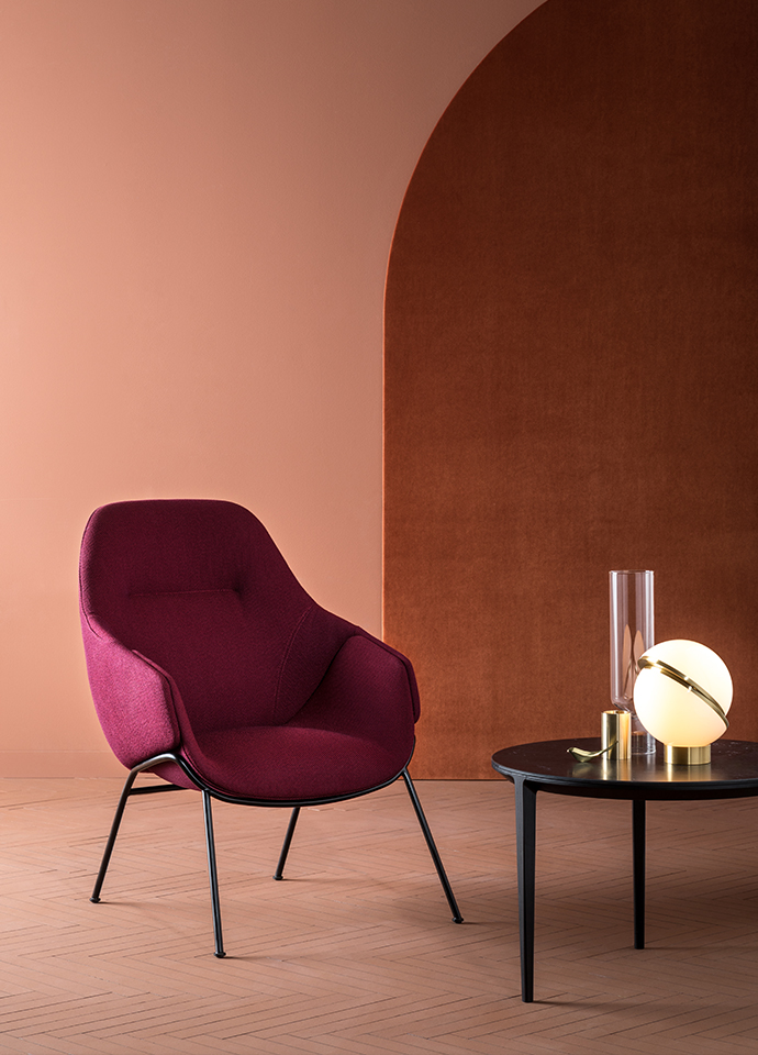 The Anita Armchair with rod base designed by Metrica for SP01. Photo c/o SP01. 