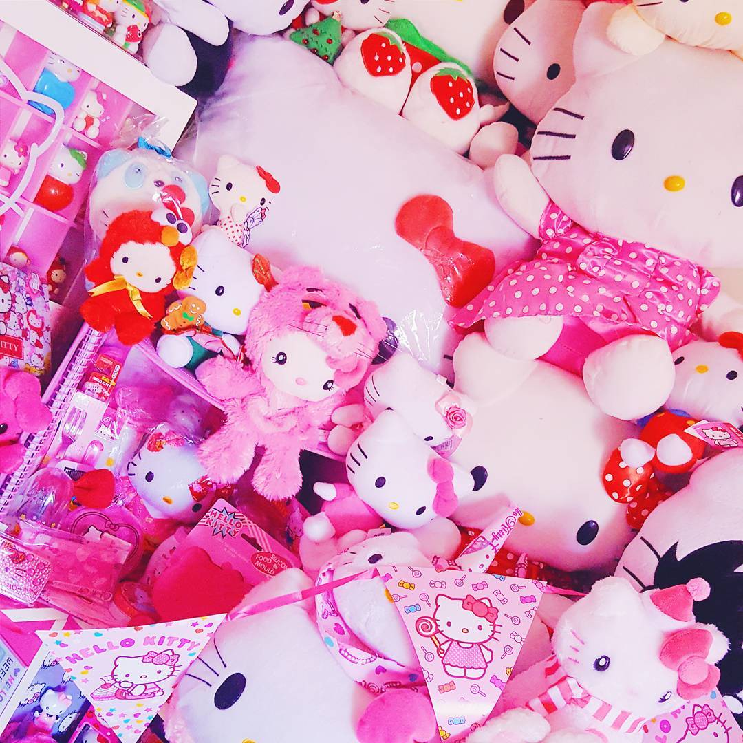 Up There Store - In Conversation: All Things Hello Kitty With Vick (@hellokittyaustralia)