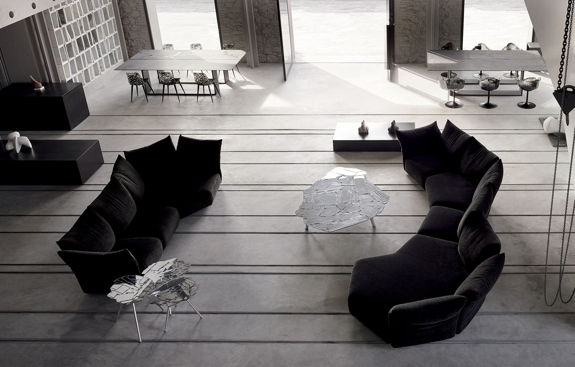 The Standard sofa designed by Francesco Binfaré. Photo c/o Edra. 