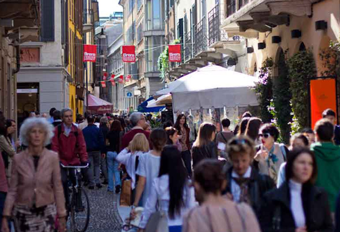 The streets of Milan are transformed during Milan Design Week which remains one of the city's most important annual events. Photo c/o Space Furniture. 