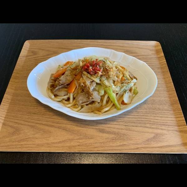 Toppings added, finished yaki udon