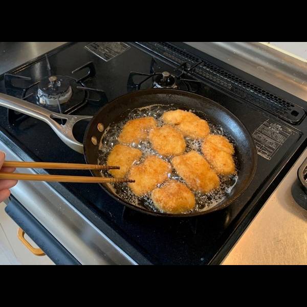 Deep Frying The Chicken