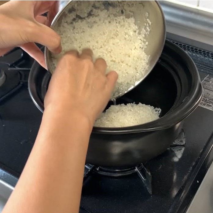 cook japanese rice in pot