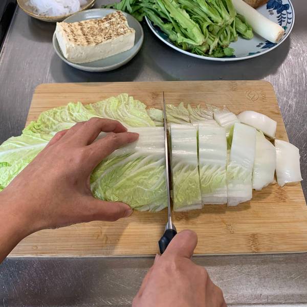 Chopping the cabbage
