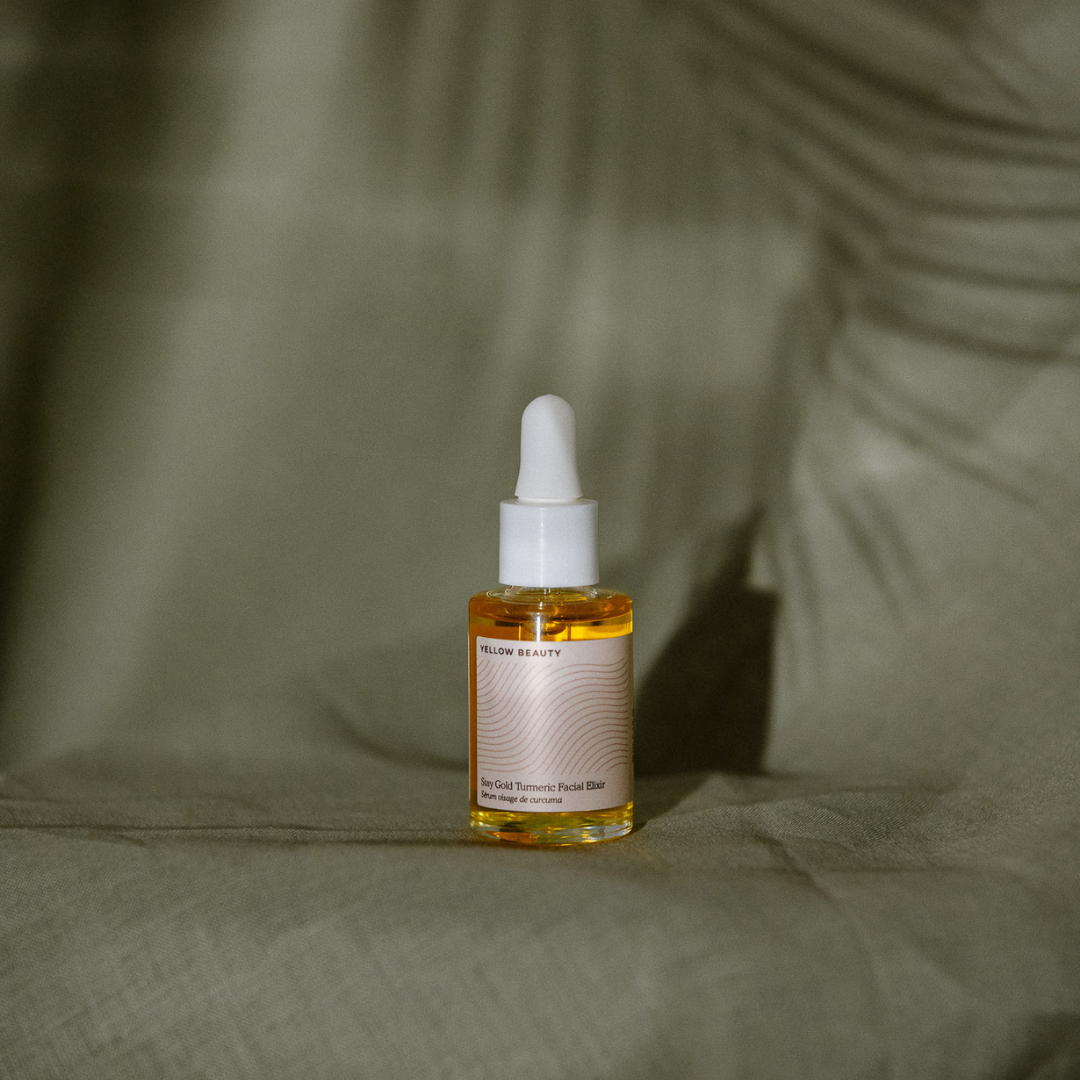 Stay Gold Facial Elixir: This turmeric-powered facial oil includes a combination of the world’s most nutrient-rich oils. Jojoba to balance out the skin’s oil production, pomegranate oil to boost collagen production, and lavender oil to soothe the skin.