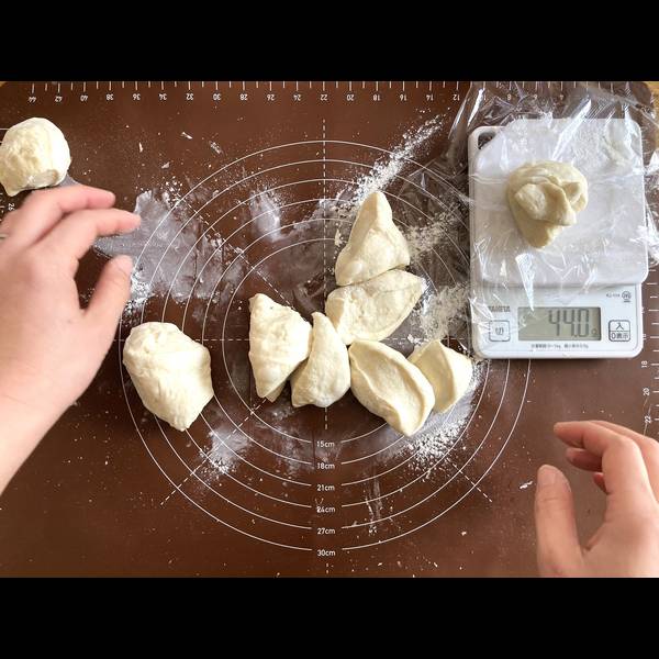 Diving the dough into 9 portions