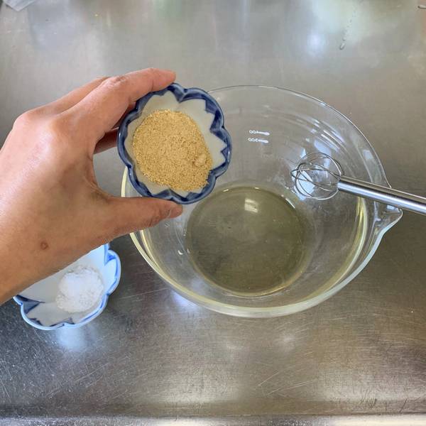 Making the Sushi Vinegar 
