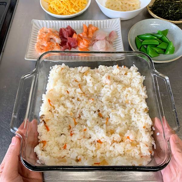 chirashi sushi rice ready to be topped with additional ingredients