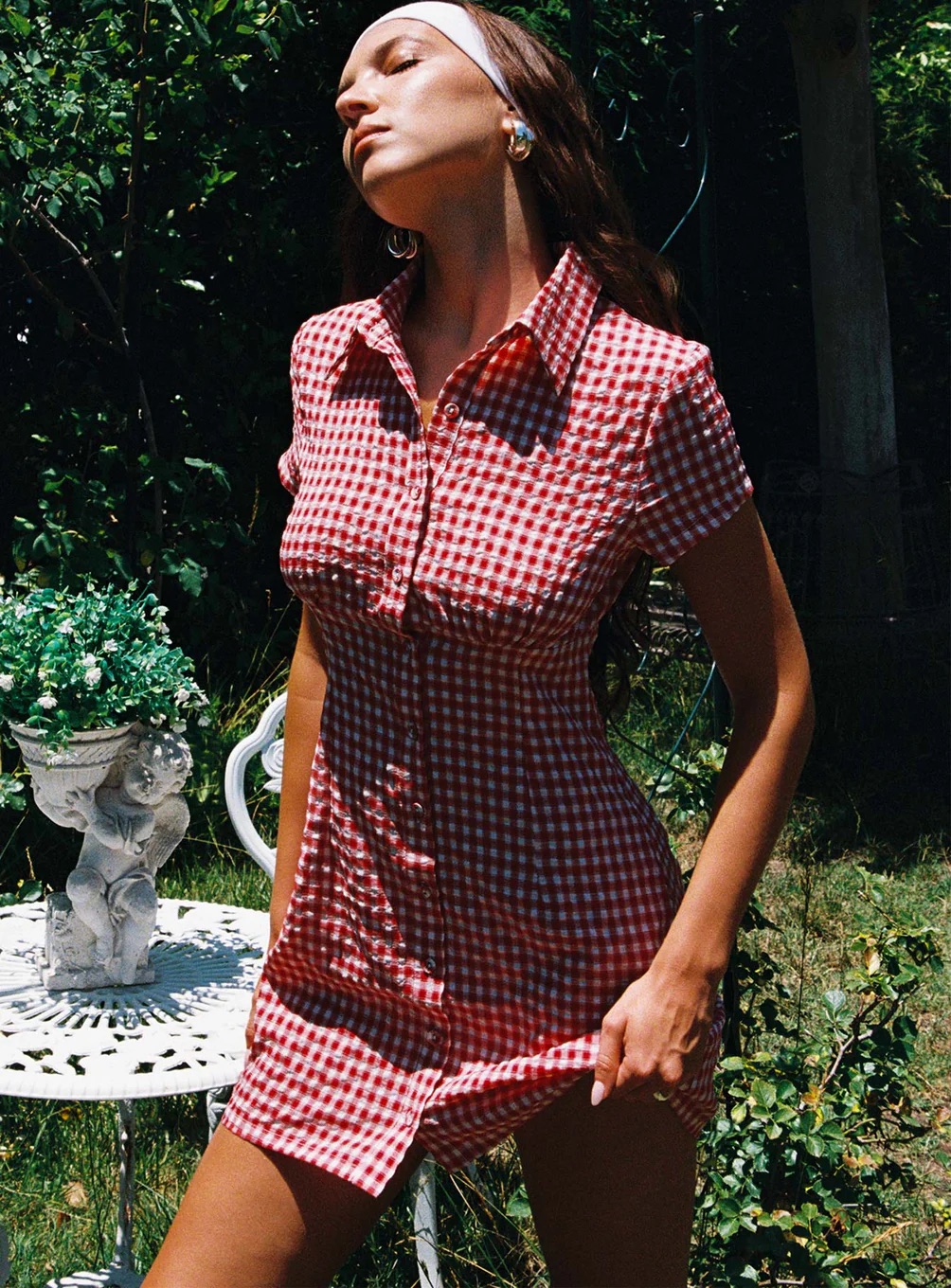 College student wearing Princess Polly open house outfit