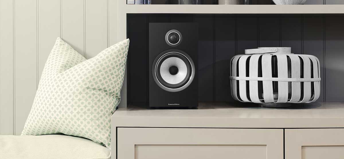 bookshelf speaker lifestyle image