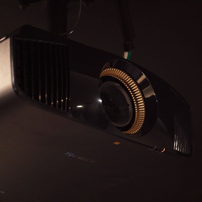 Gaming theater projector