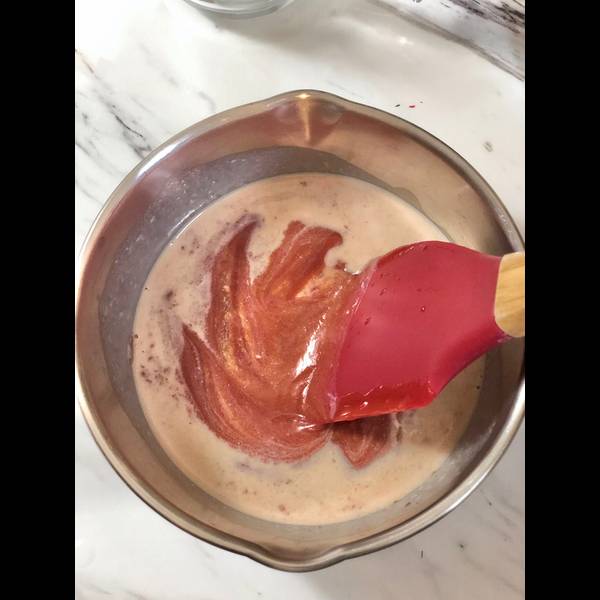 Mixing the ketchup sauce ingredients together
