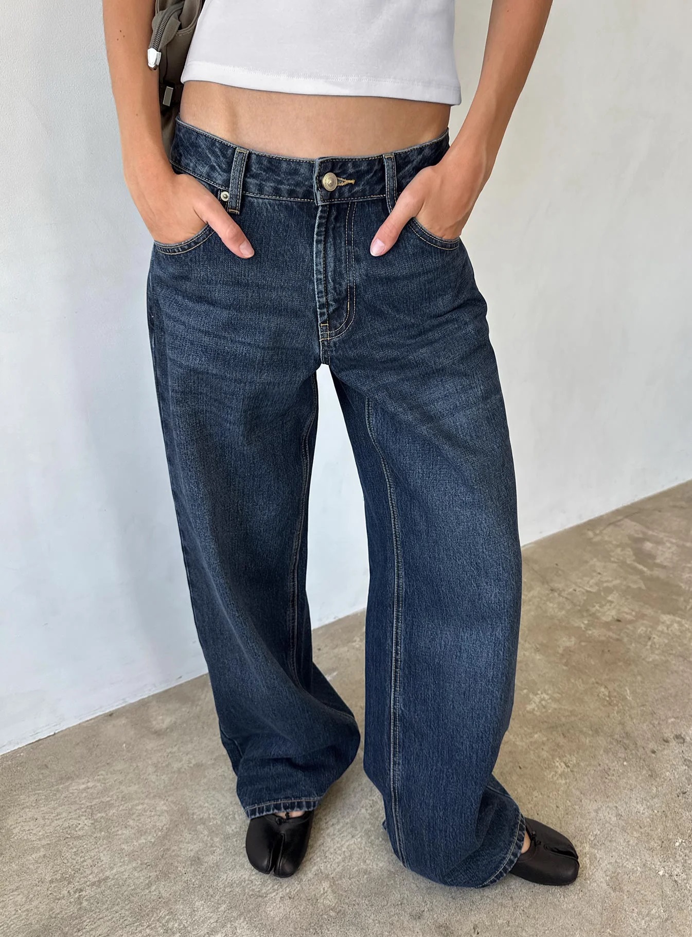 Princess Polly Back To School Outfits - Straight Leg Jeans