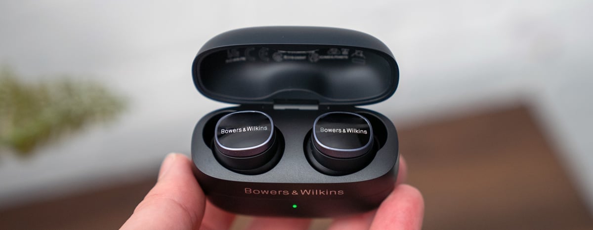 Bowers & Wilkins Pi8 in case