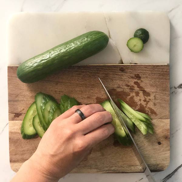 Julienning cucumber