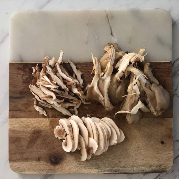 Mushrooms, sliced