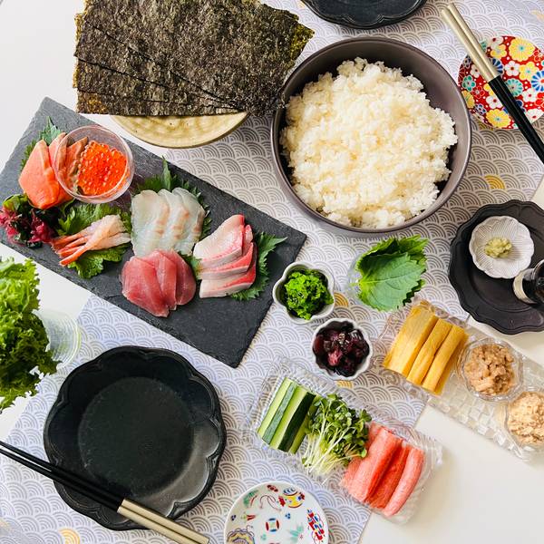 sushi table set