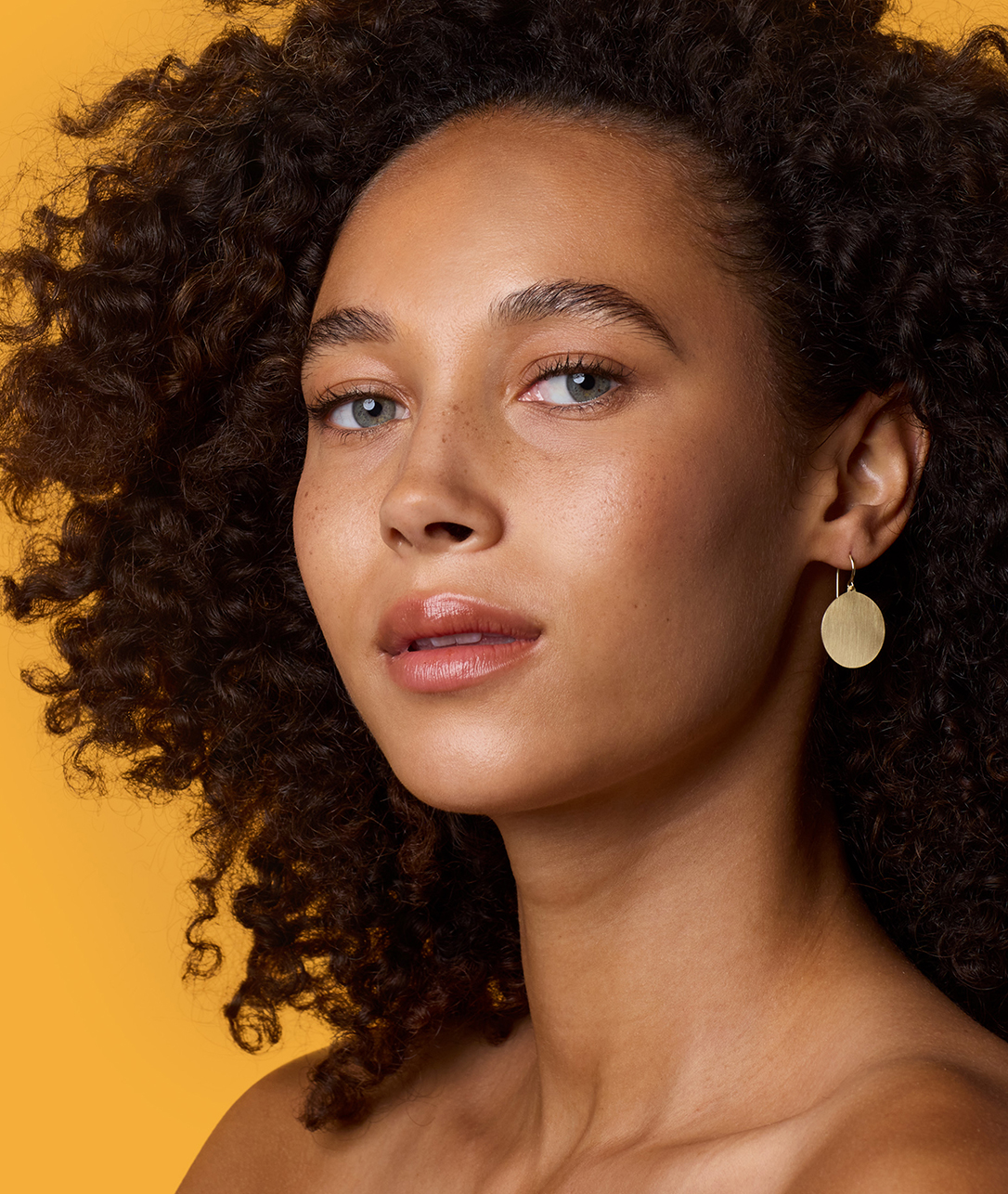 Introducing our latest addition, Gold Classic Circle Earrings in a new medium size.