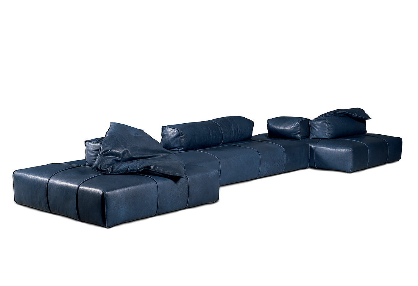 The leather Panama Bold sofa designed by Paola Navone for Baxter. Photo c/o Baxter. 