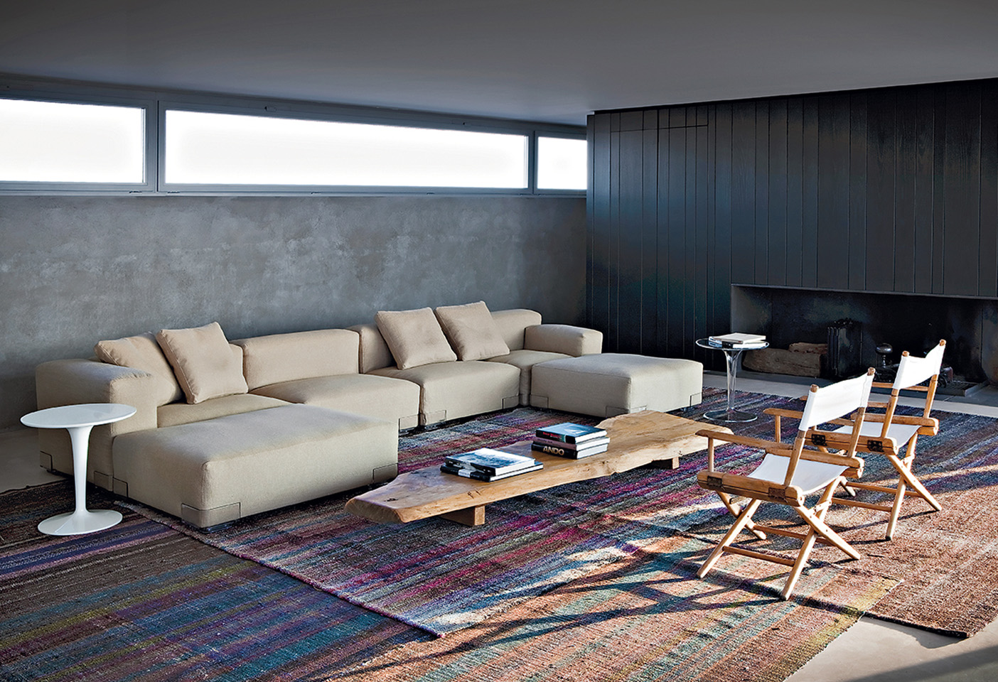 The Plastics Duo sofa designed by Piero Lissoni for Kartell. Photo c/o Kartell. 