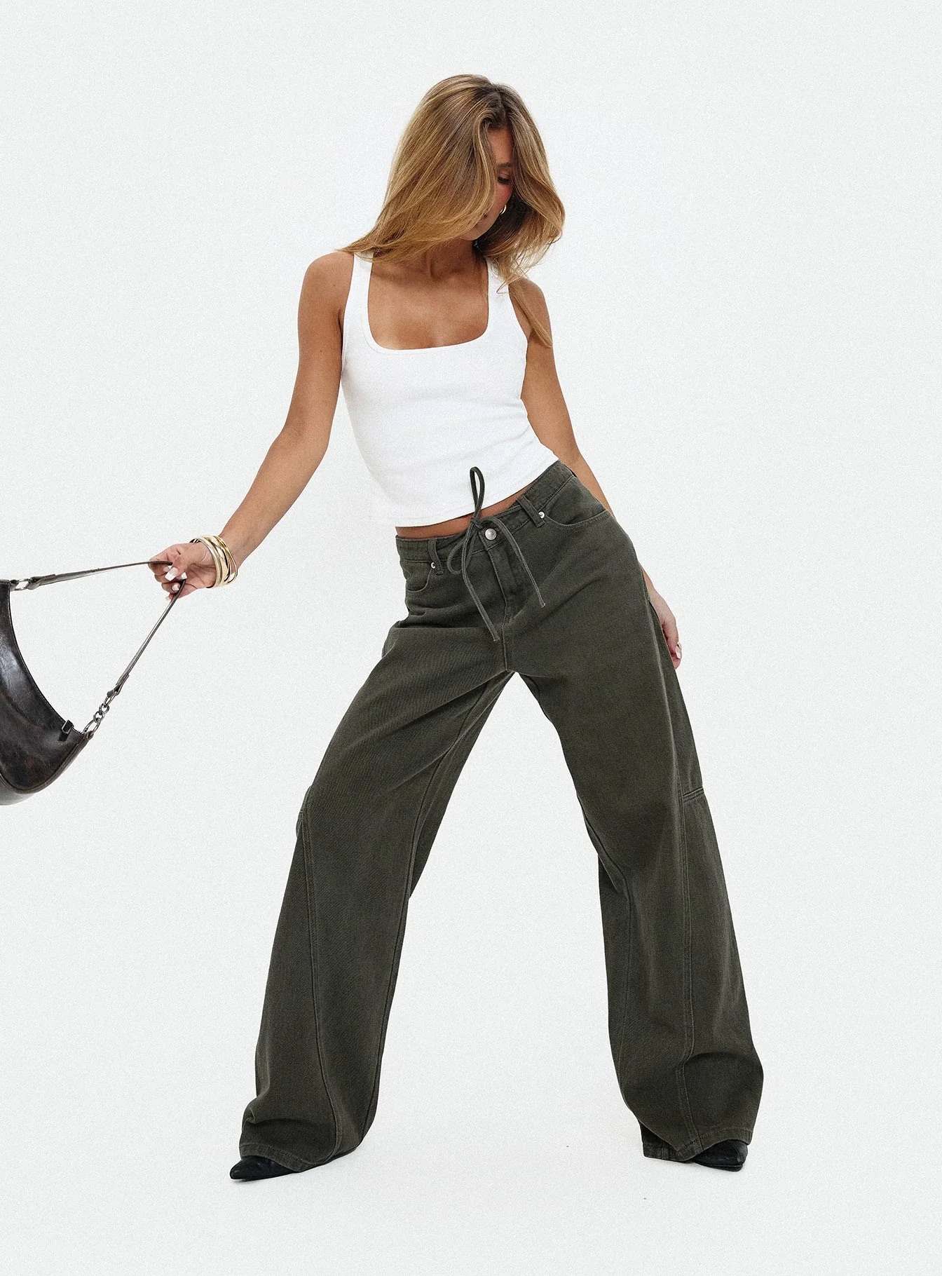 woman wearing casual night out outfit 2025