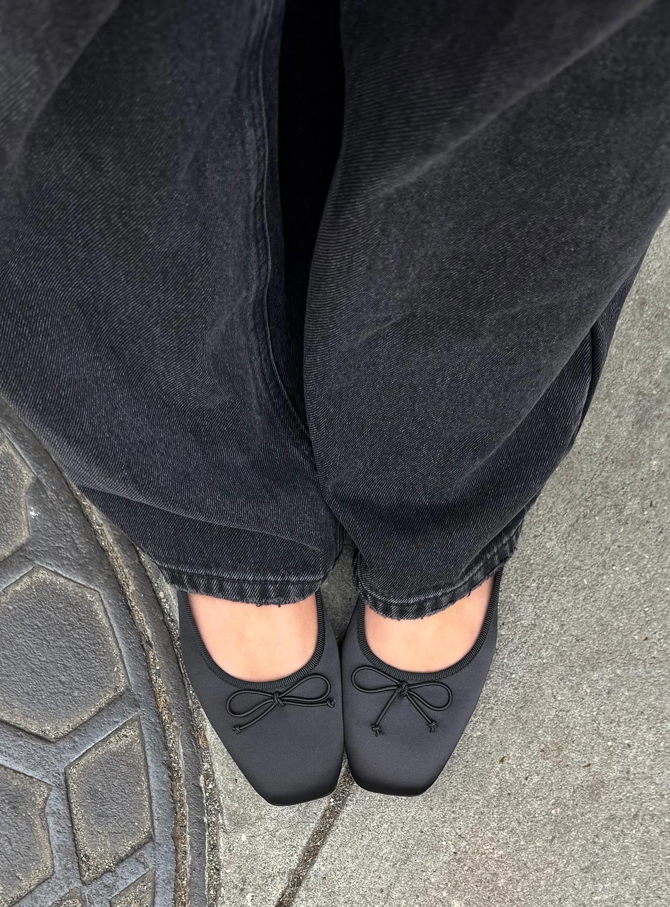 new york city outfits - princess polly black ballet flats