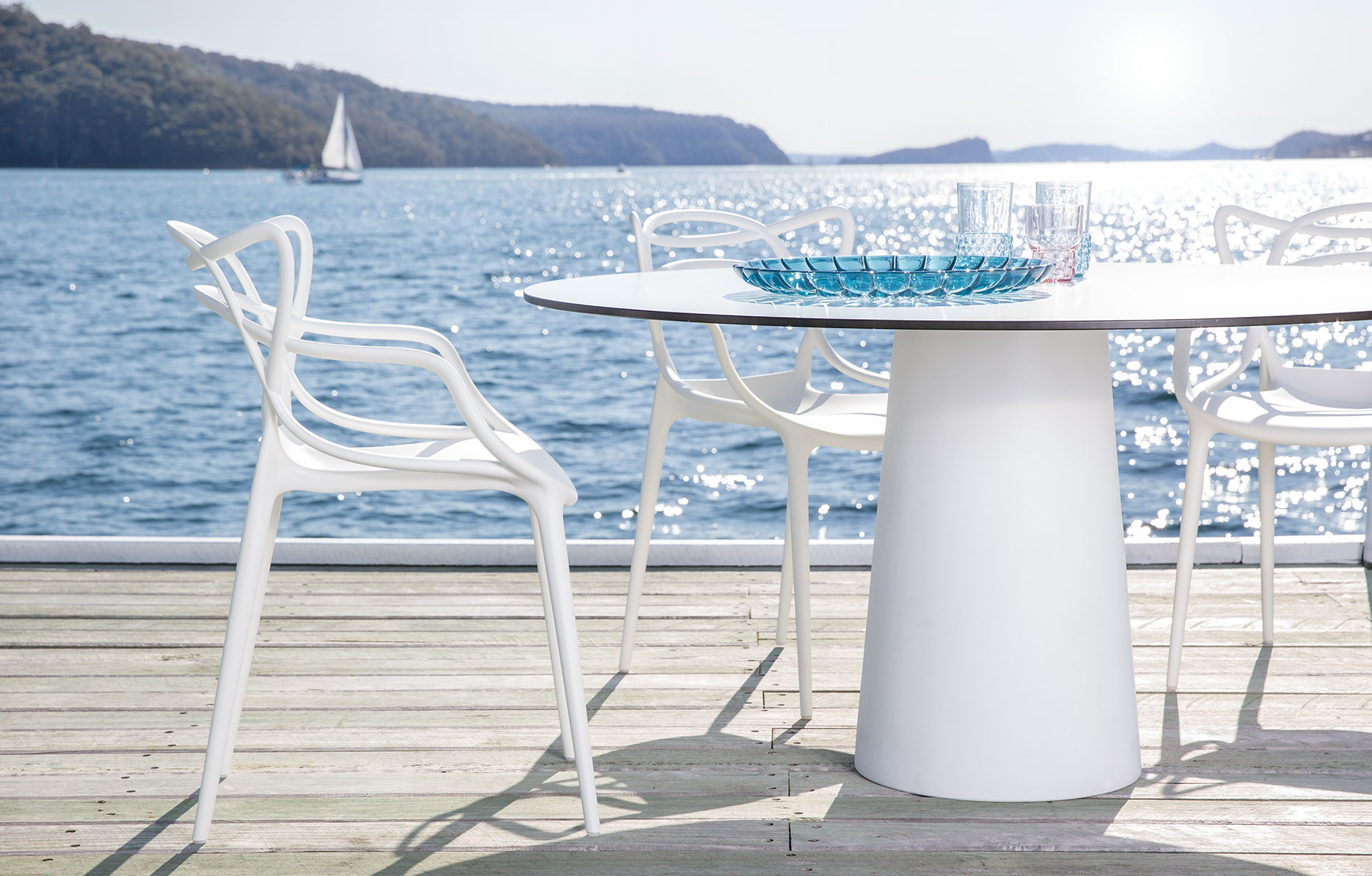  Moooi Container table: Available for indoor and outdoor versions