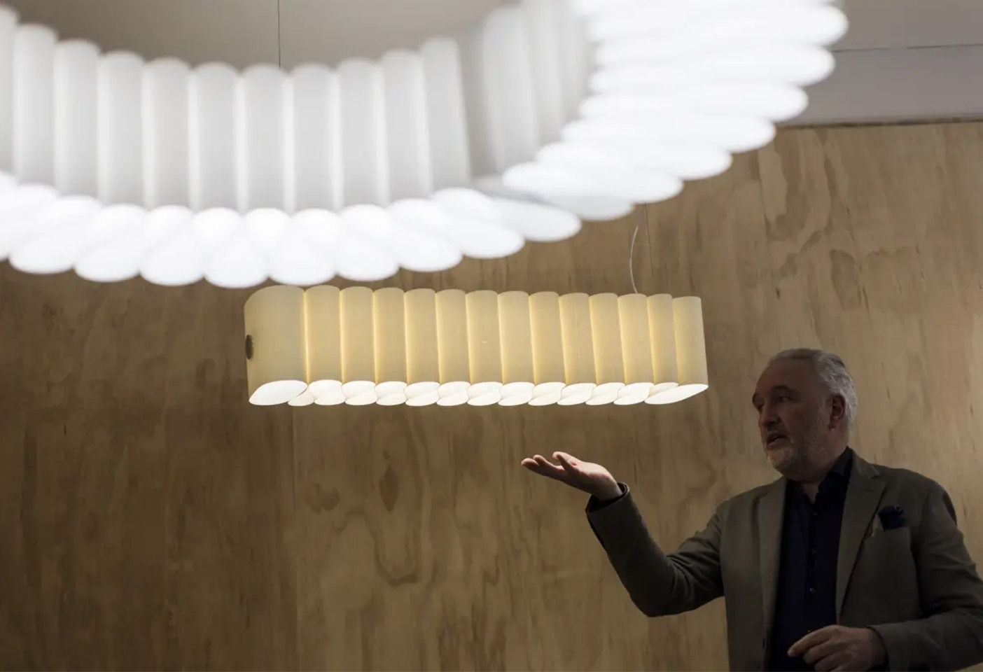 The Pli lamp designed by Danish designer Felicia Arvid and released during Milan Design Week 2023. Photo c/o Foscarini.