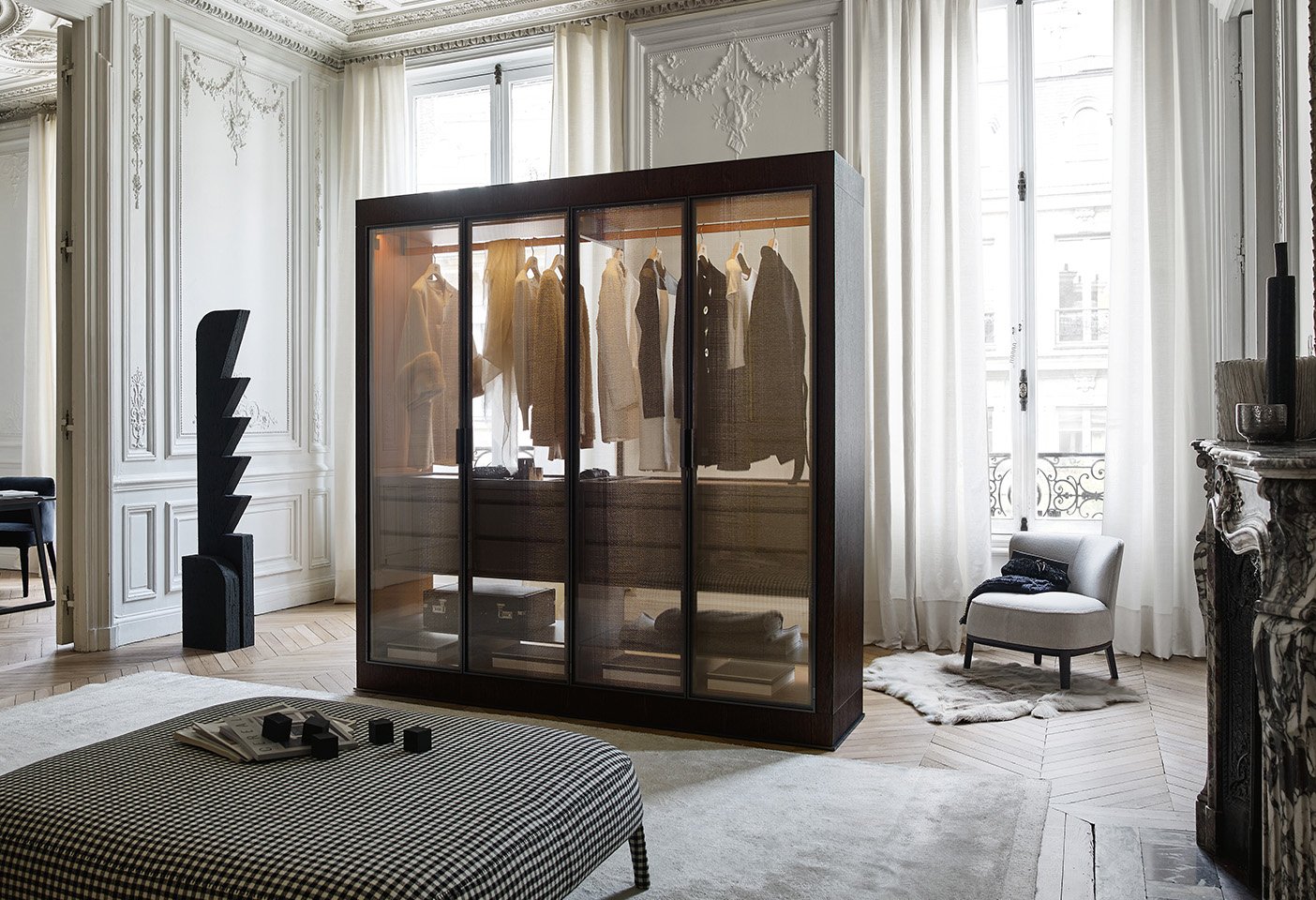 The Eracle wardrobe designed by Antonio Citterio for Maxalto. Photo c/o Maxalto.