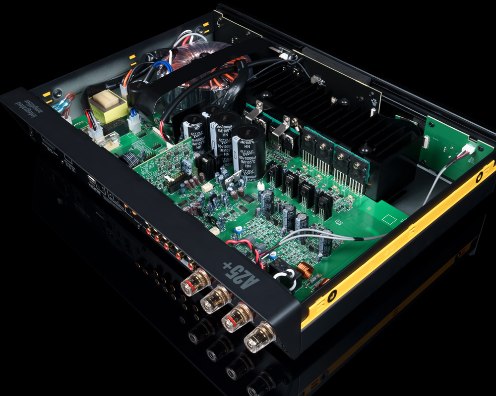 ARCAM Radia A25+ interior view