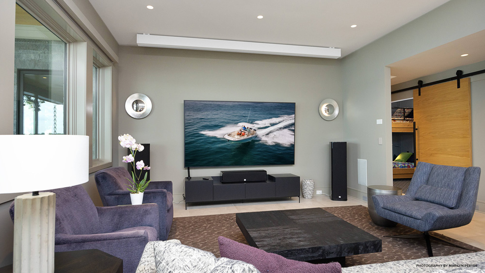 Media room in lakehouse